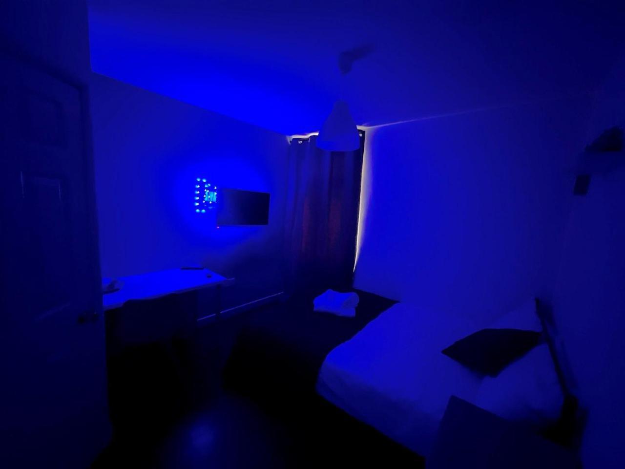 Deluxe Ensuite Double Room With Ensuite كوفنتري المظهر الخارجي الصورة